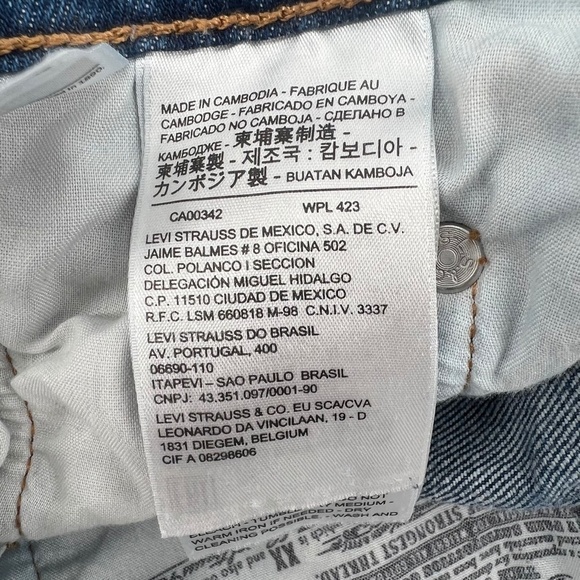 Levis' 501 Button-Fly Cut-Off Jean Shorts Size 28 Women’s - Picture 9 of 12